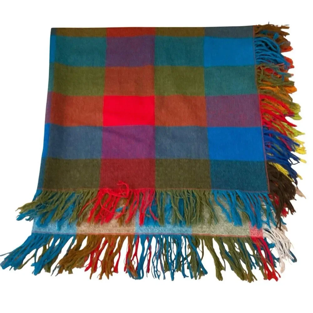 Unbranded bright squares